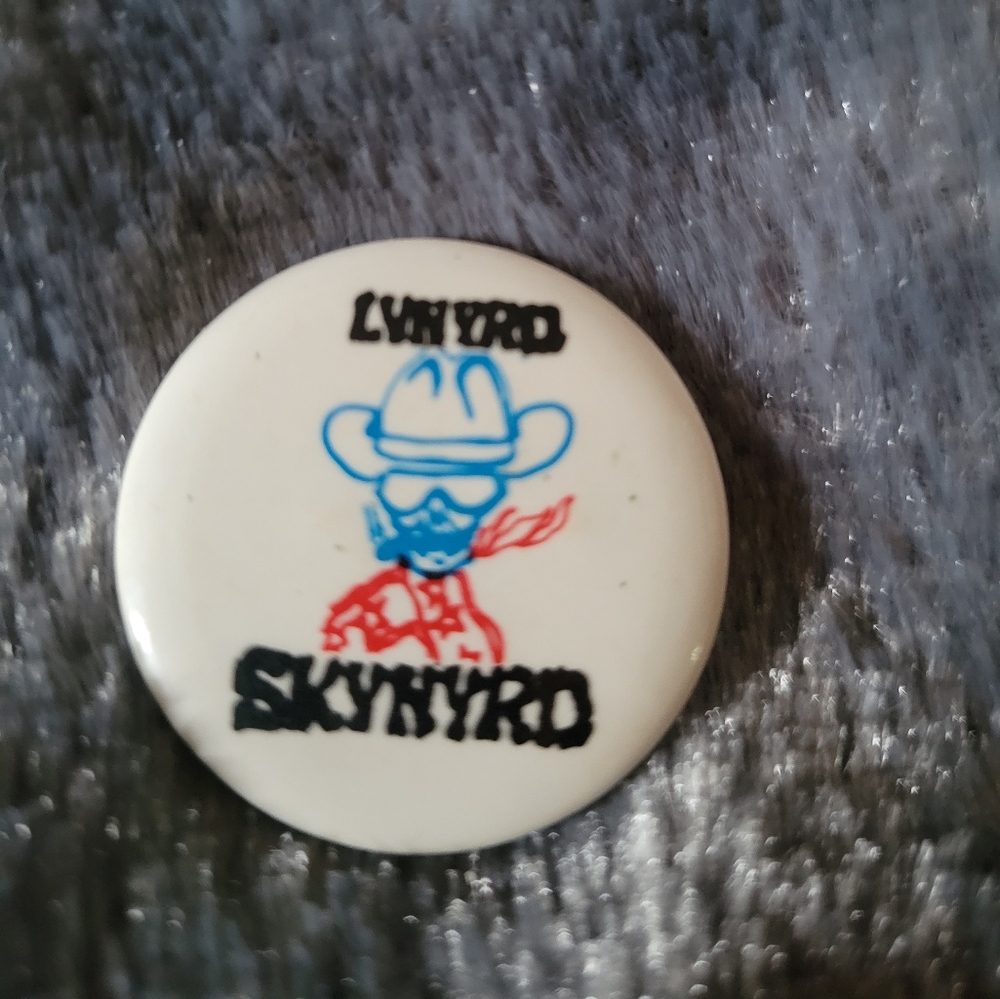 Vintage Lynyrd skynyrd pin